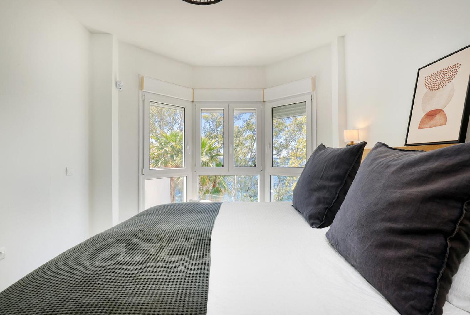 Penthouse Amaryllis - Gerenoveerd Direct Aan Zee Appartement Estepona